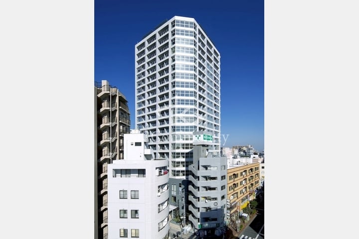 エルヴェ三鷹クレッセント三鷹ザ・タワー（三鷹市・21階建タワーマンション）